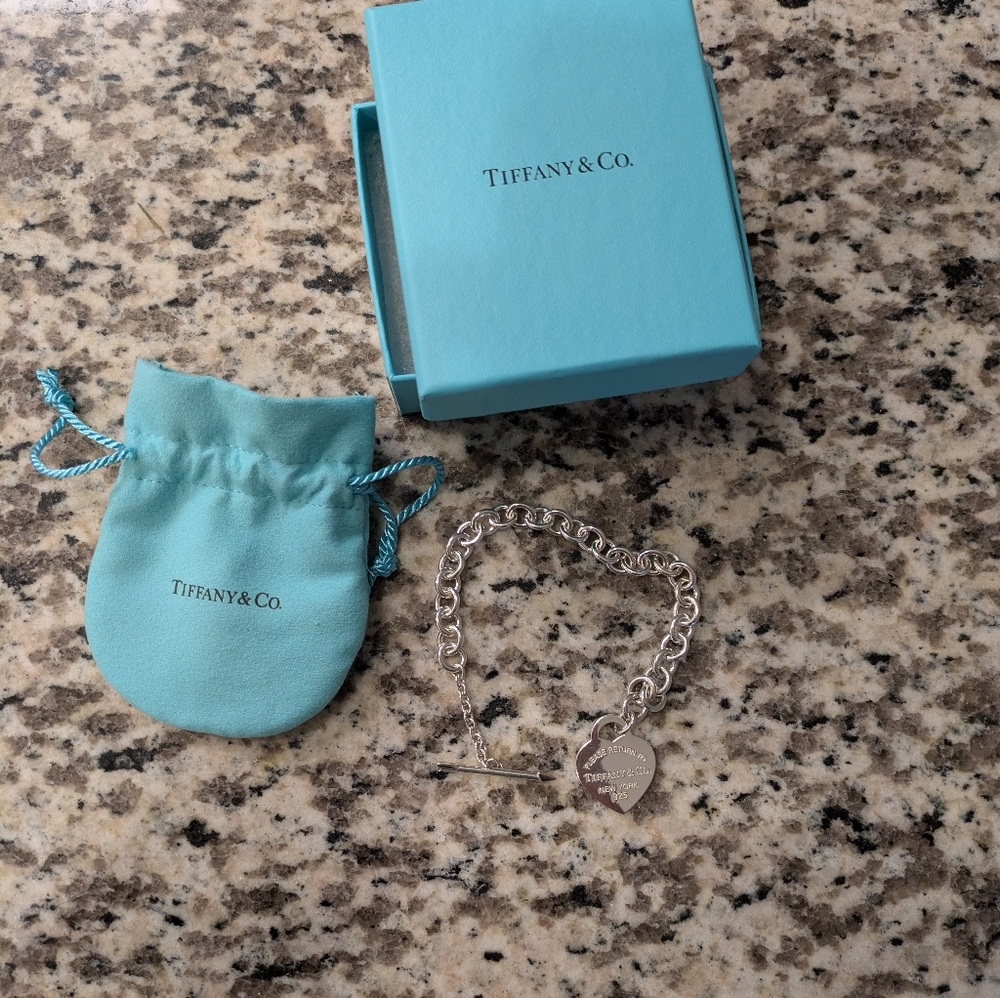 Tiffany & Co. Silver Heart Charm Bracelet - Picture 6 of 8